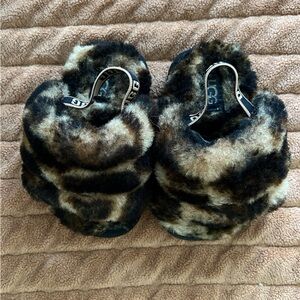 Leopard ugg slippers